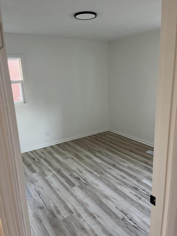 Photo - 103 N Russell St