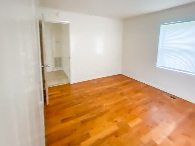 Photo - 3415 Danbury Rd