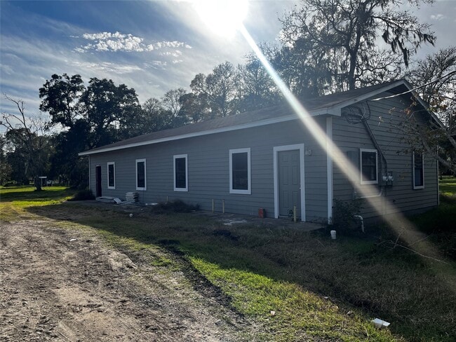 Photo - 141 County Rd 725