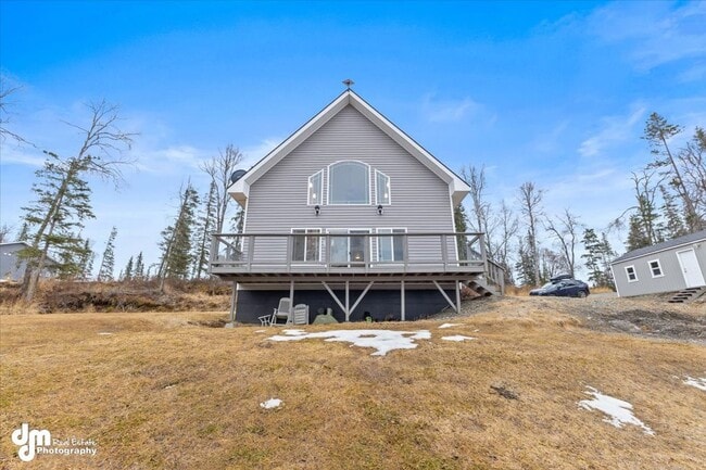 Building Photo - SEASONAL LAKEFRONT LIVING Rental