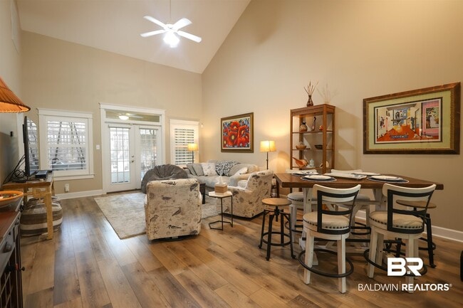 Photo - 430 W Fort Morgan Rd