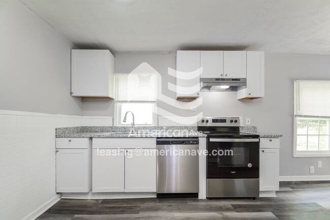 Photo - 1608 North St