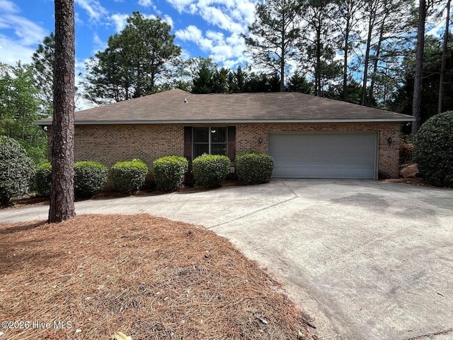 Photo - 100 Bridle Path Cir