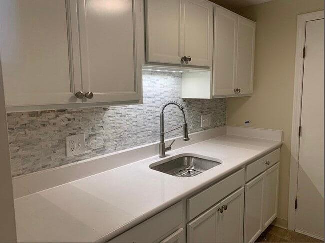 Photo - 10 Mill St Unit X