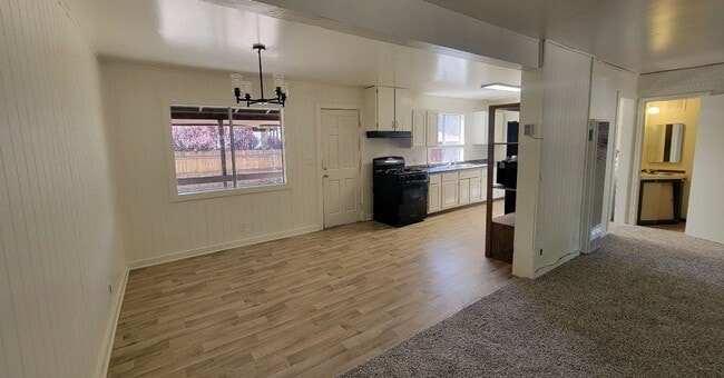 Photo - 3 Bedroom Home with Bonus Room in Lake of the Woods