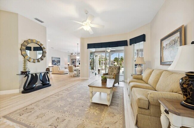 Photo - 7605 Red River Rd