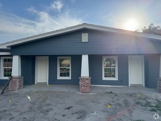 Building Photo - 765 S 7th Ave Rental