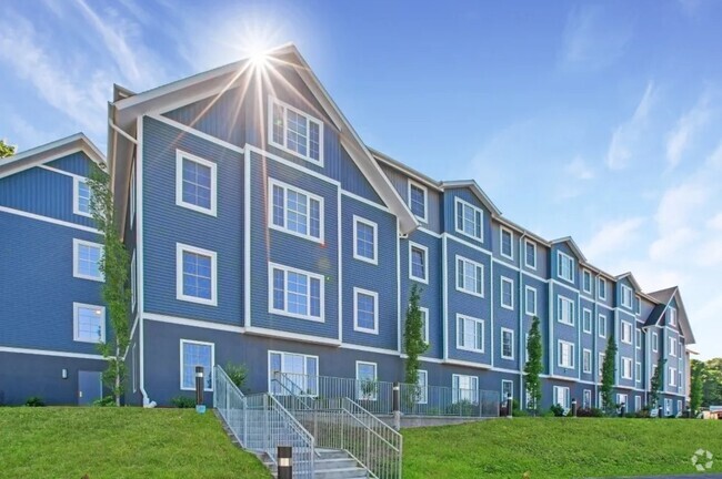 Building Photo - Shoreline Grove Rental