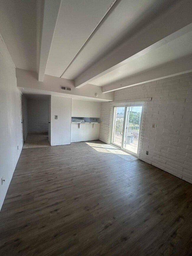 Photo - 500 NE 15th St