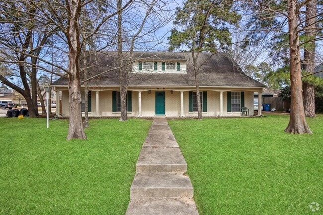 Building Photo - 626 Rosewood Dr Rental