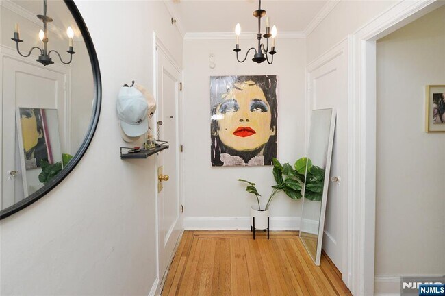 Photo - 275 Engle St Unidad N3