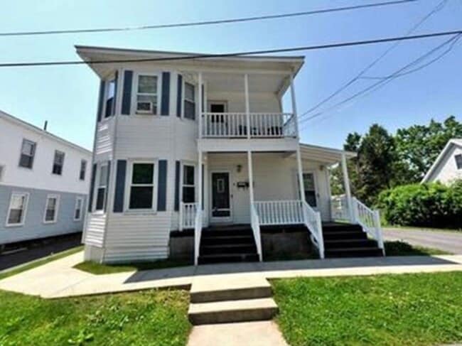 Building Photo - 9 Reynolds St Unit 2