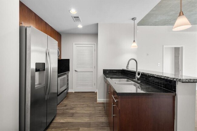 Photo - 250 Pharr Rd NE Unit 309