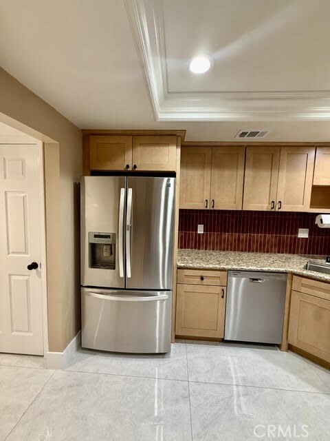 Photo - 972 Sandstone Dr
