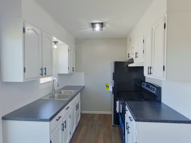 Photo - 242 N Acadia Ave