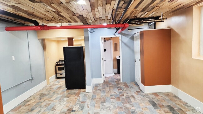 Building Photo - The Rochelle aka Fourth Willis Rental