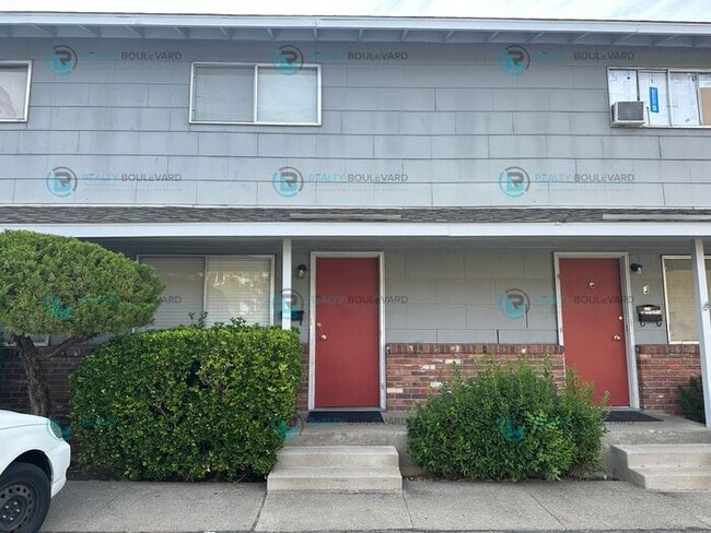 Photo - 1 Bedroom 1 Bath + Office next to Idlewild Park & the Truckee River