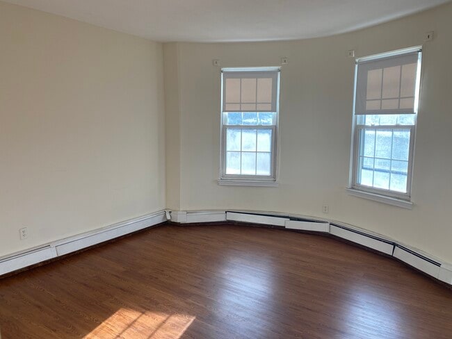 Photo - 46 S Huntington Ave Unit 4