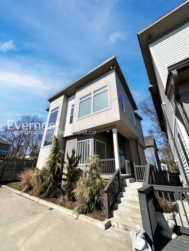 Photo - 915 Delmas Ave