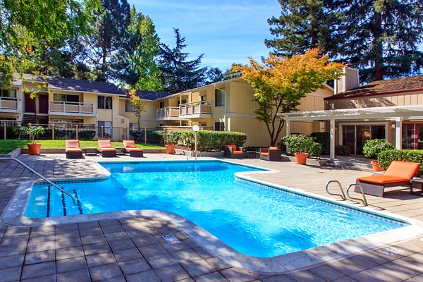 Resort Style Swimming Pool & Sundeck