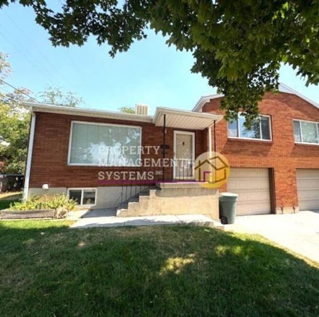 Building Photo - 3 Bedroom Duplex in Sugarhouse! Unit 1777