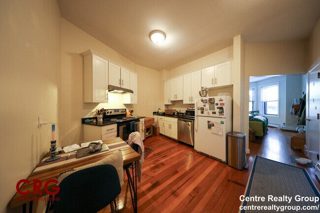 Photo - 1728 Beacon St Unit 1