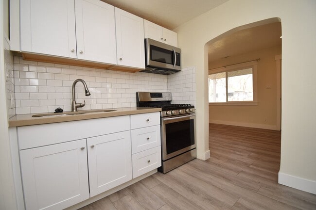 Photo - Beautiful 1 Bed 1 Bath Bungalow in West Valley!!!