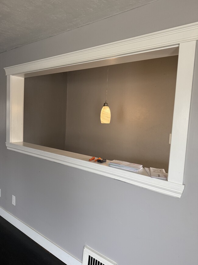 Photo - 9518 E Broadway Ave