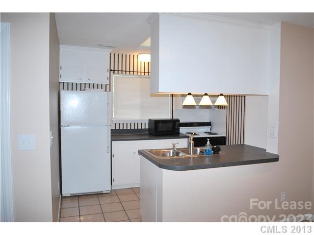 Photo - 8051 Charter Oak Ln