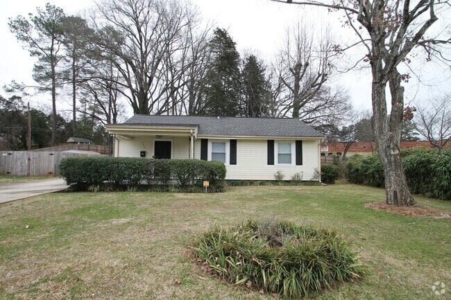 Building Photo - 942 McDow Dr Rental