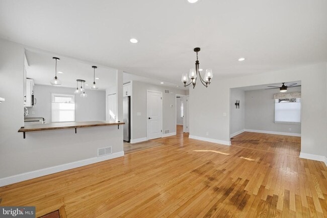 Photo - 405 Wegner Ave