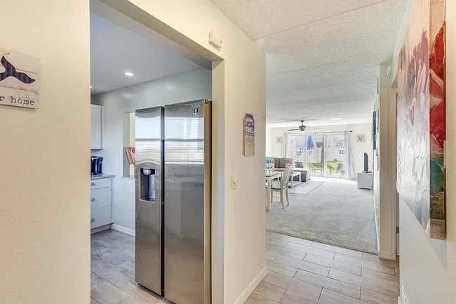 Hallway - 1926 Ocean Shore Blvd Unit 103