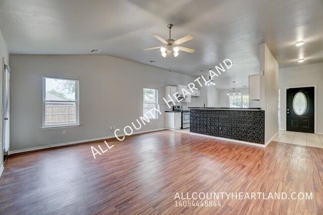 Photo - 2008 SE 7th Ct