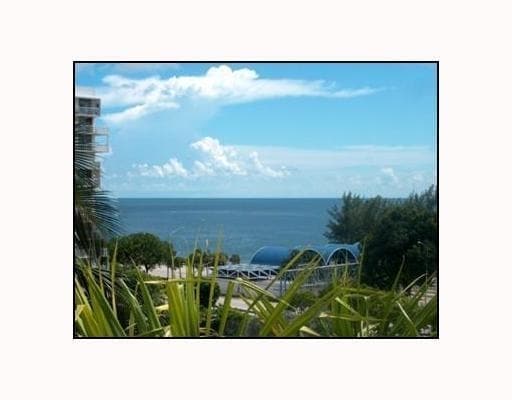 Vista desde el balcón - 2475 Brickell Ave Unidad 709