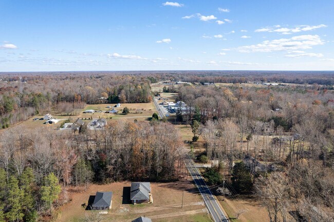 Photo - Charming 3-Bedroom, 2-Bathroom Home in Quinton, VA