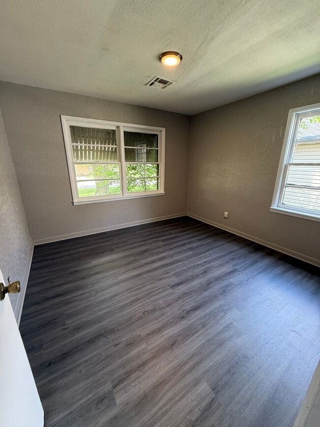Photo - 4016 Marshall Dr