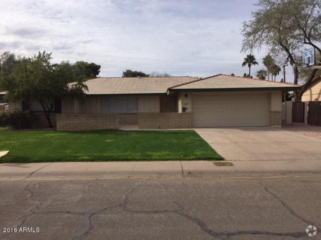 Building Photo - 801 E Campus Dr Rental