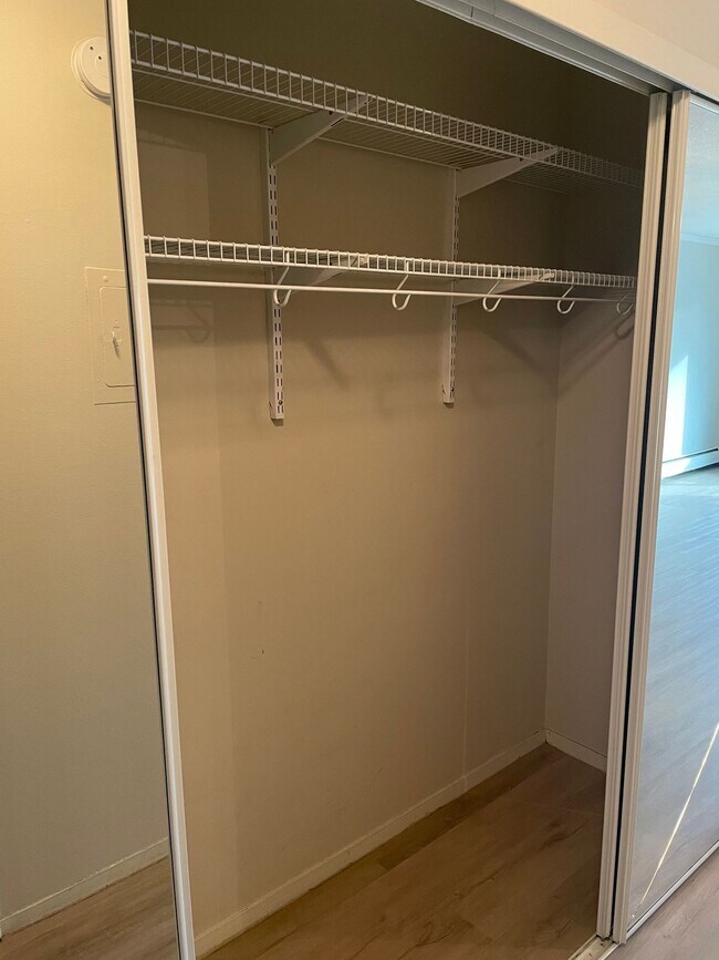 1040 Cleveland Apartments