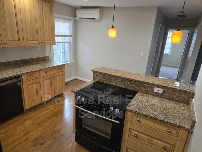 Photo - 519 Maycox Ave