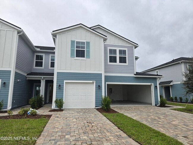 Building Photo - 203 Brandon Lks Dr