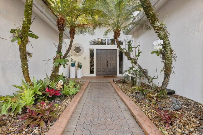 Photo - 3719 Oak Ridge Cir