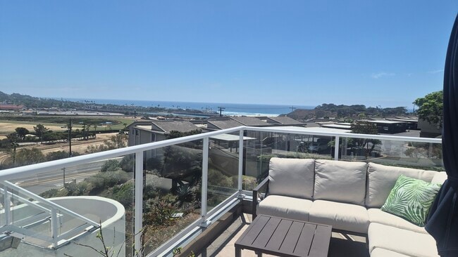 Private patio deck with ocean views!