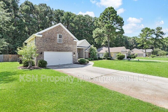121 Tappan Zee Dr
