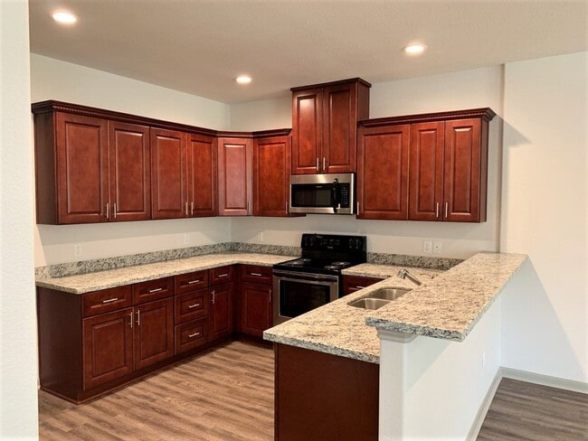 Photo - 618-626 Magnolia Bend