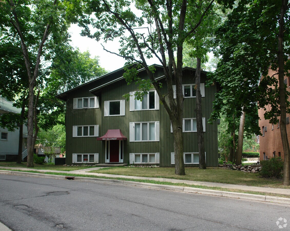 Photo - 501 Hillcrest Ave Apartments