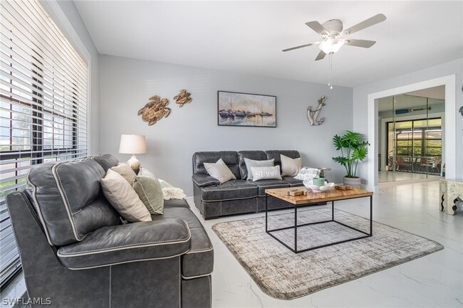 Photo - 146 Clyburn Way W