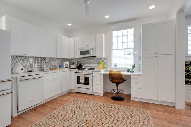 Photo - 4313 St Ann St Unidad 3 Bedroom