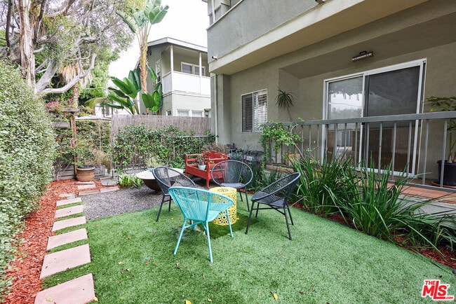 Photo - 2708 Arizona Ave Unit A