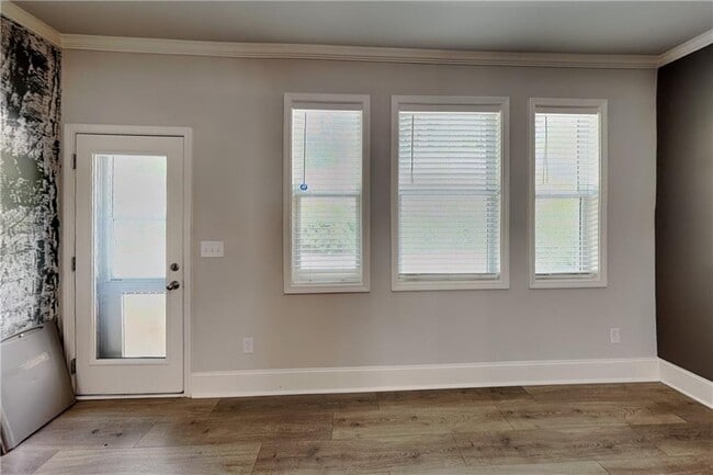 Photo - 6945 Daylily Ln