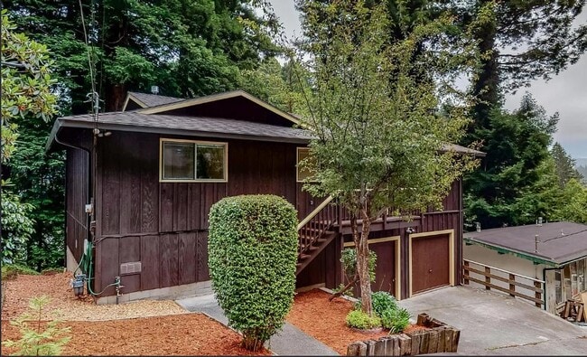 Photo - 948 Shirley Blvd